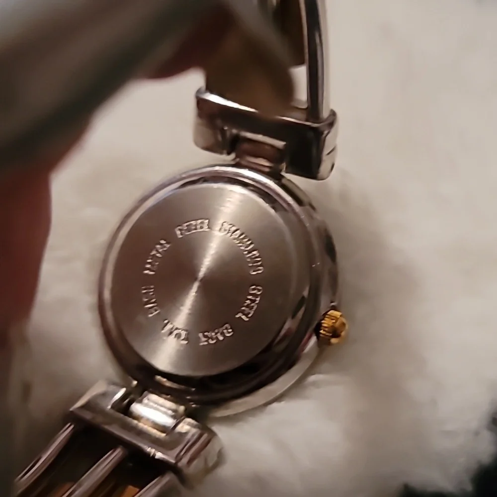 Collezio Gold & Silver Dolphins On Band Women's‎ Watch New Battery MOP Face